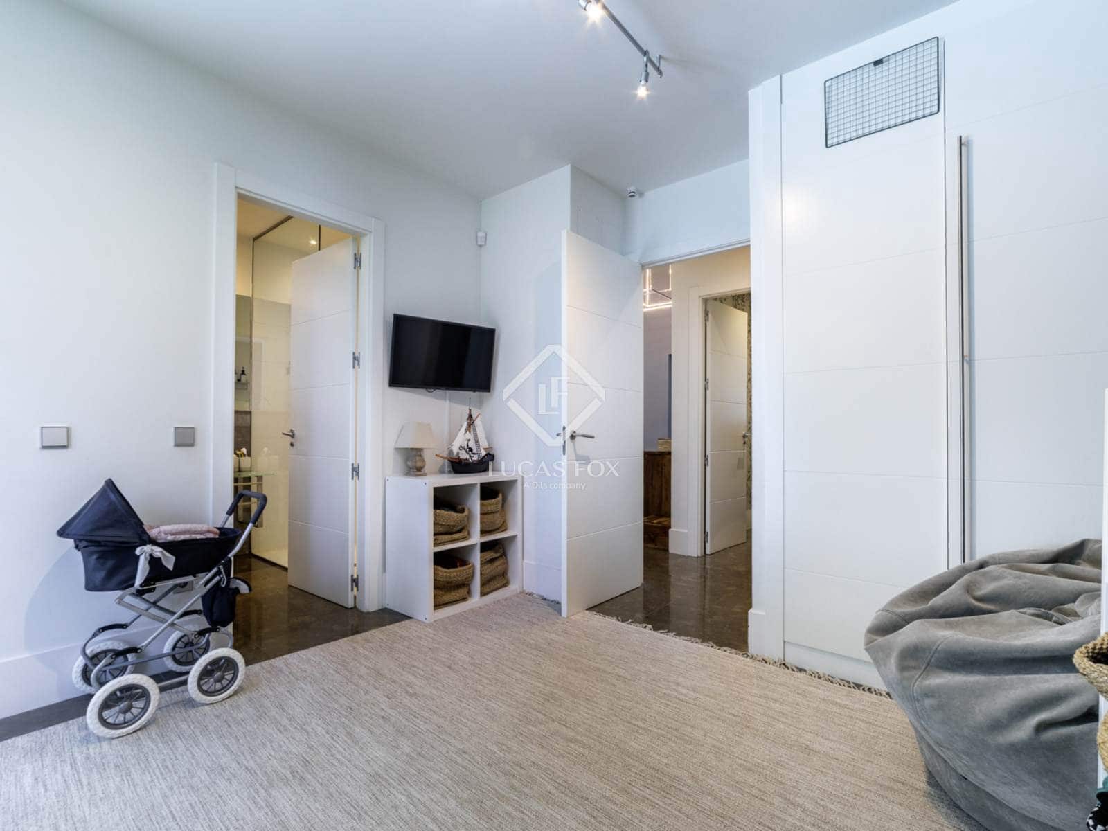 6 bedroom Villa for sale in Boadilla del Monte with pool garage - € 2,980,000 (Ref: 9302810)