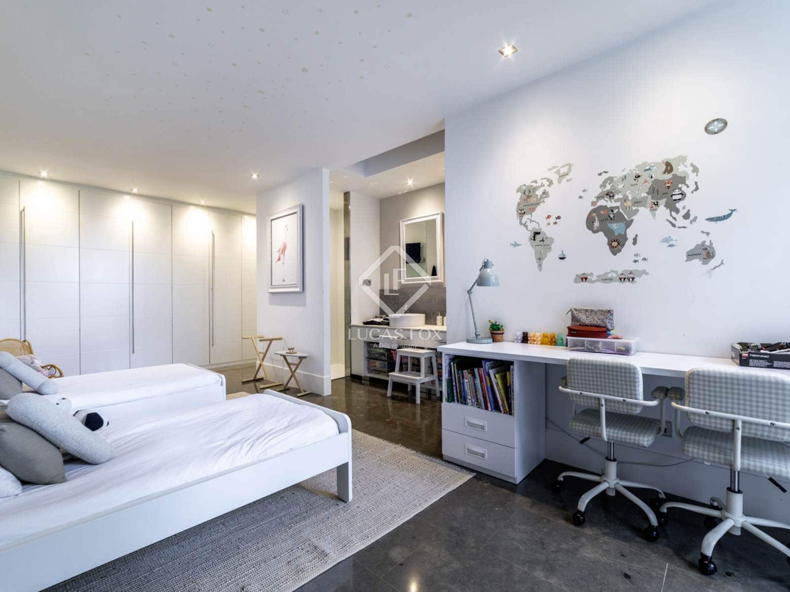 6 bedroom Villa for sale in Boadilla del Monte with pool garage - € 2,980,000 (Ref: 9302810)