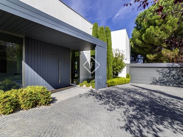 6 bedroom Villa for sale in Boadilla del Monte with pool garage - € 2,980,000 (Ref: 9302810)