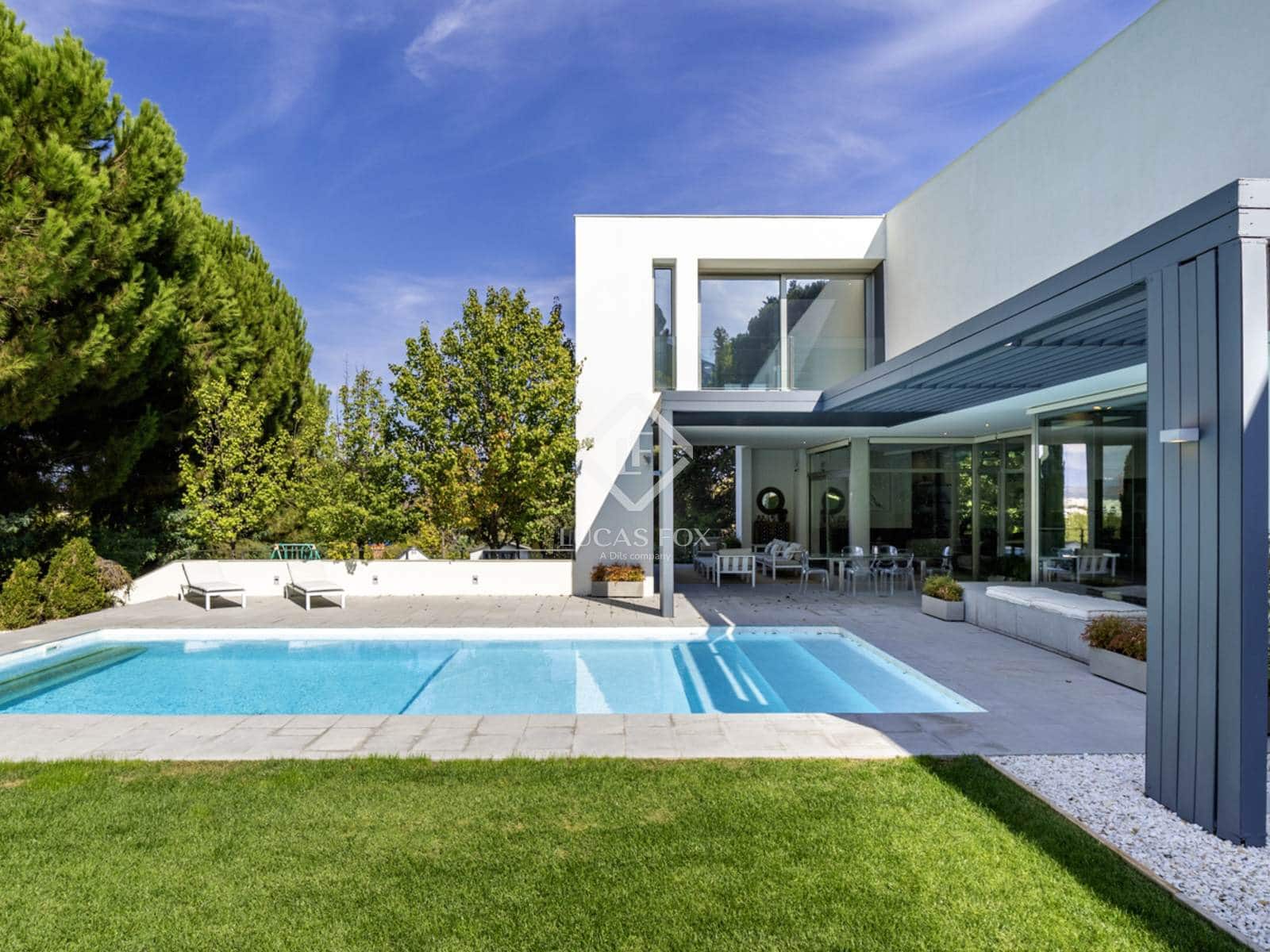 6 bedroom Villa for sale in Boadilla del Monte with pool garage - € 2,980,000 (Ref: 9302810)