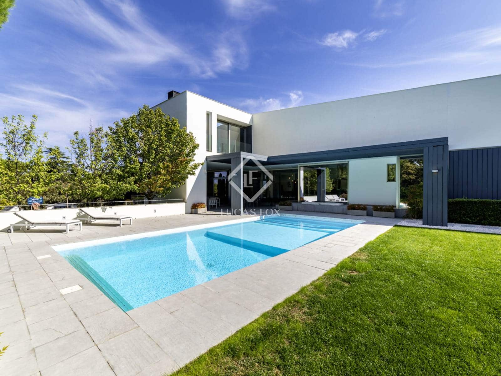 6 bedroom Villa for sale in Boadilla del Monte with pool garage - € 2,980,000 (Ref: 9302810)