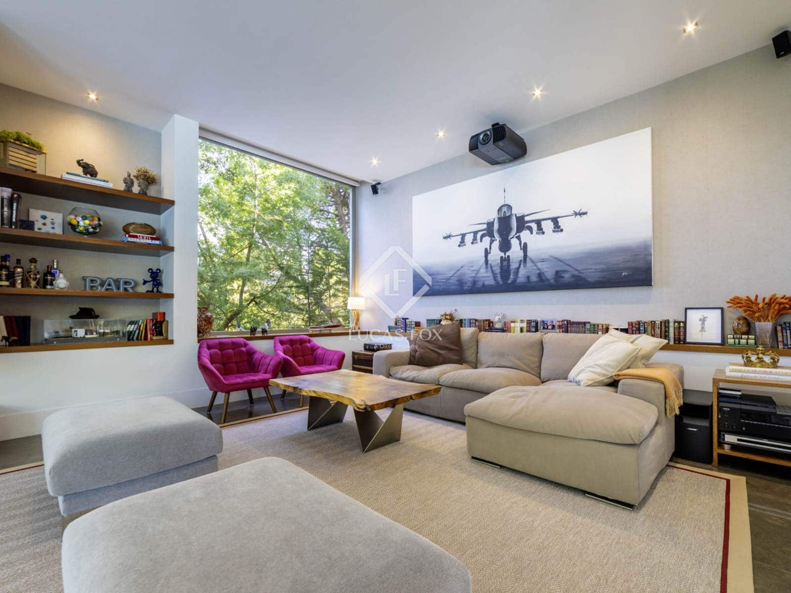 6 bedroom Villa for sale in Boadilla del Monte with pool garage - € 2,980,000 (Ref: 9302810)