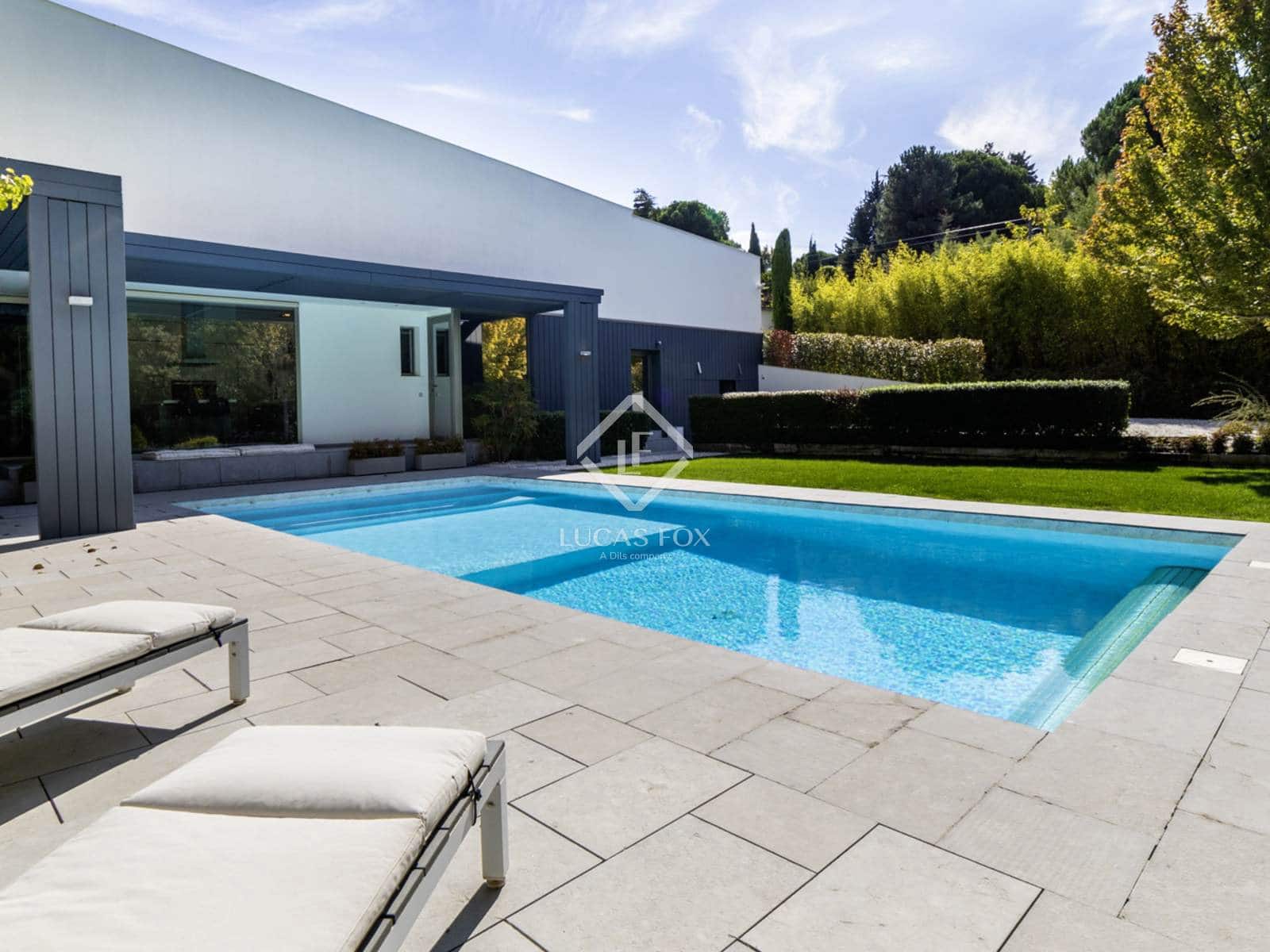 6 bedroom Villa for sale in Boadilla del Monte with pool garage - € 2,980,000 (Ref: 9302810)