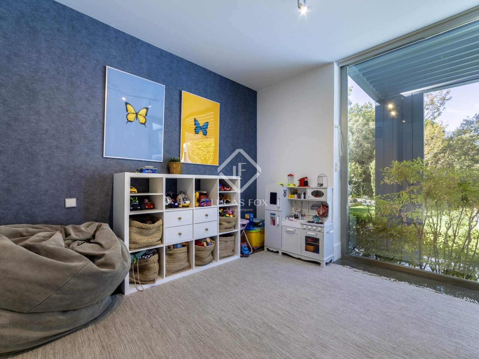 6 bedroom Villa for sale in Boadilla del Monte with pool garage - € 2,980,000 (Ref: 9302810)