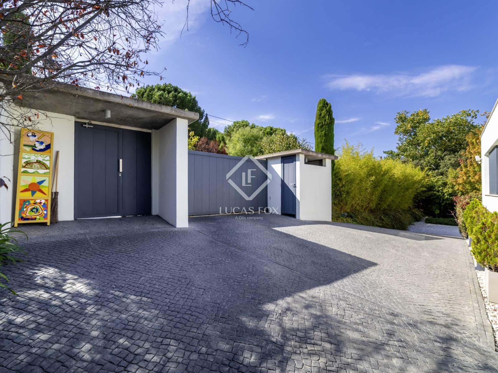 6 bedroom Villa for sale in Boadilla del Monte with pool garage - € 2,980,000 (Ref: 9302810)