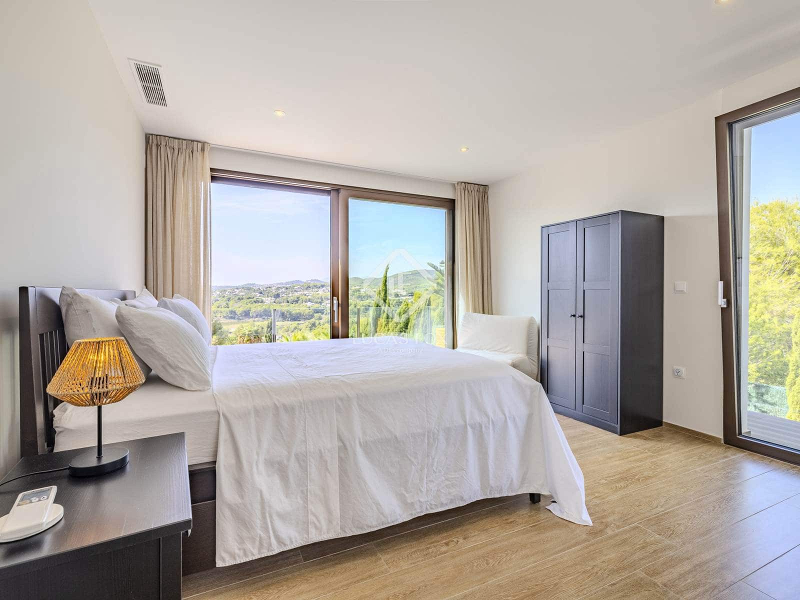 4 bedroom Villa for sale in Javea / Xabia with pool garage - € 1,375,000 (Ref: 9303790)