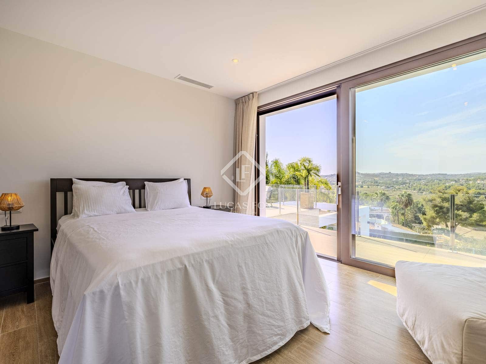 4 bedroom Villa for sale in Javea / Xabia with pool garage - € 1,375,000 (Ref: 9303790)