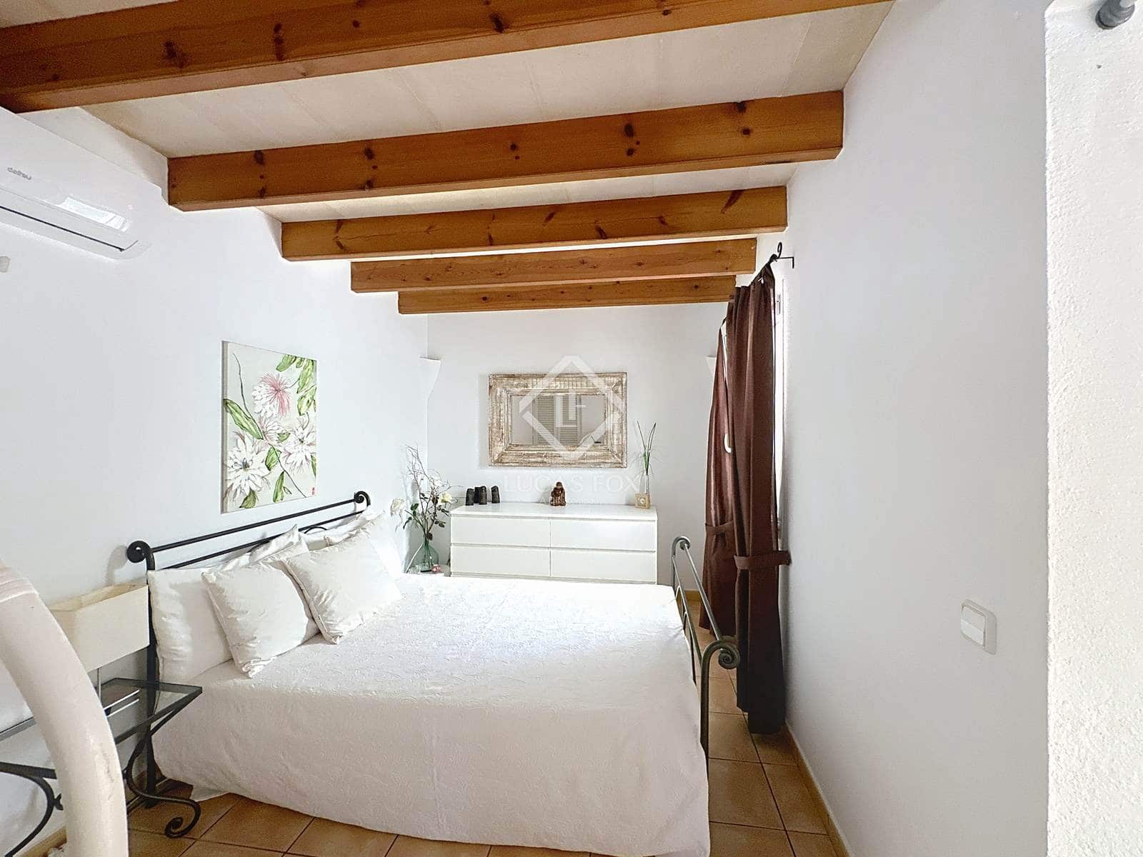 4 slaapkamer Villa te koop in San Luis / Sant Lluis met zwembad garage - € 1.510.000 (Ref: 9306410)