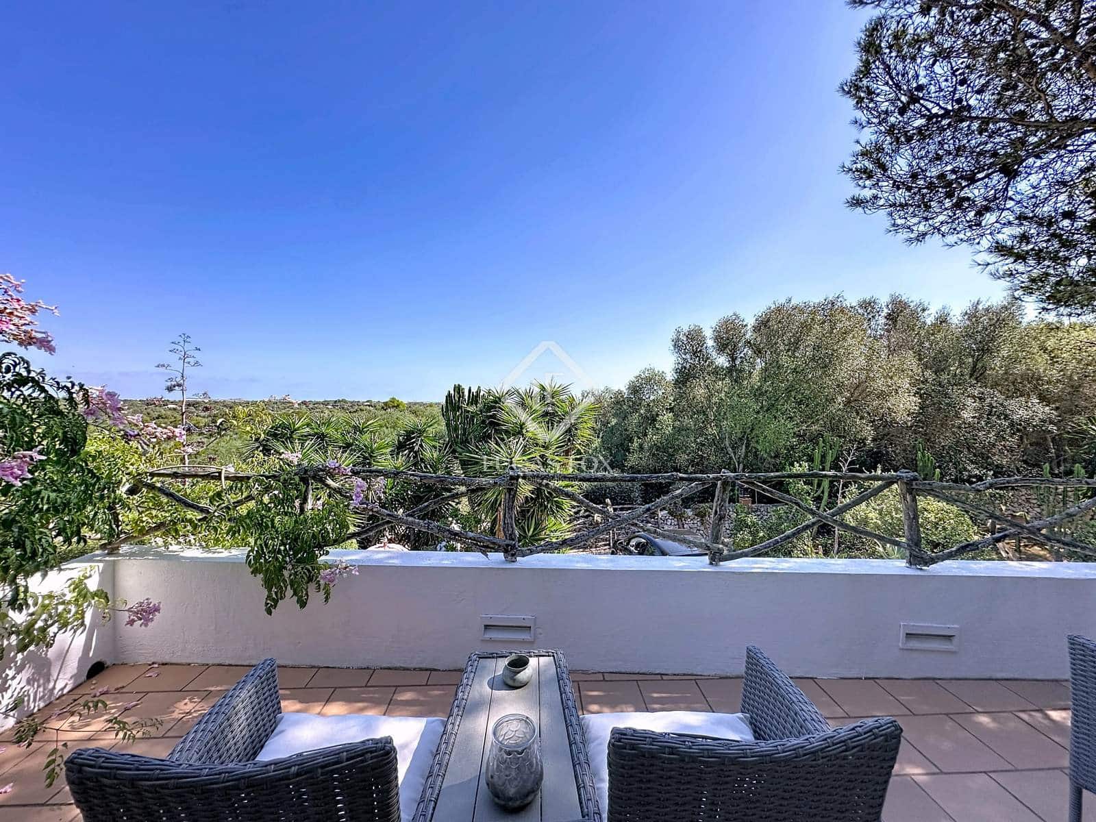 4 slaapkamer Villa te koop in San Luis / Sant Lluis met zwembad garage - € 1.510.000 (Ref: 9306410)