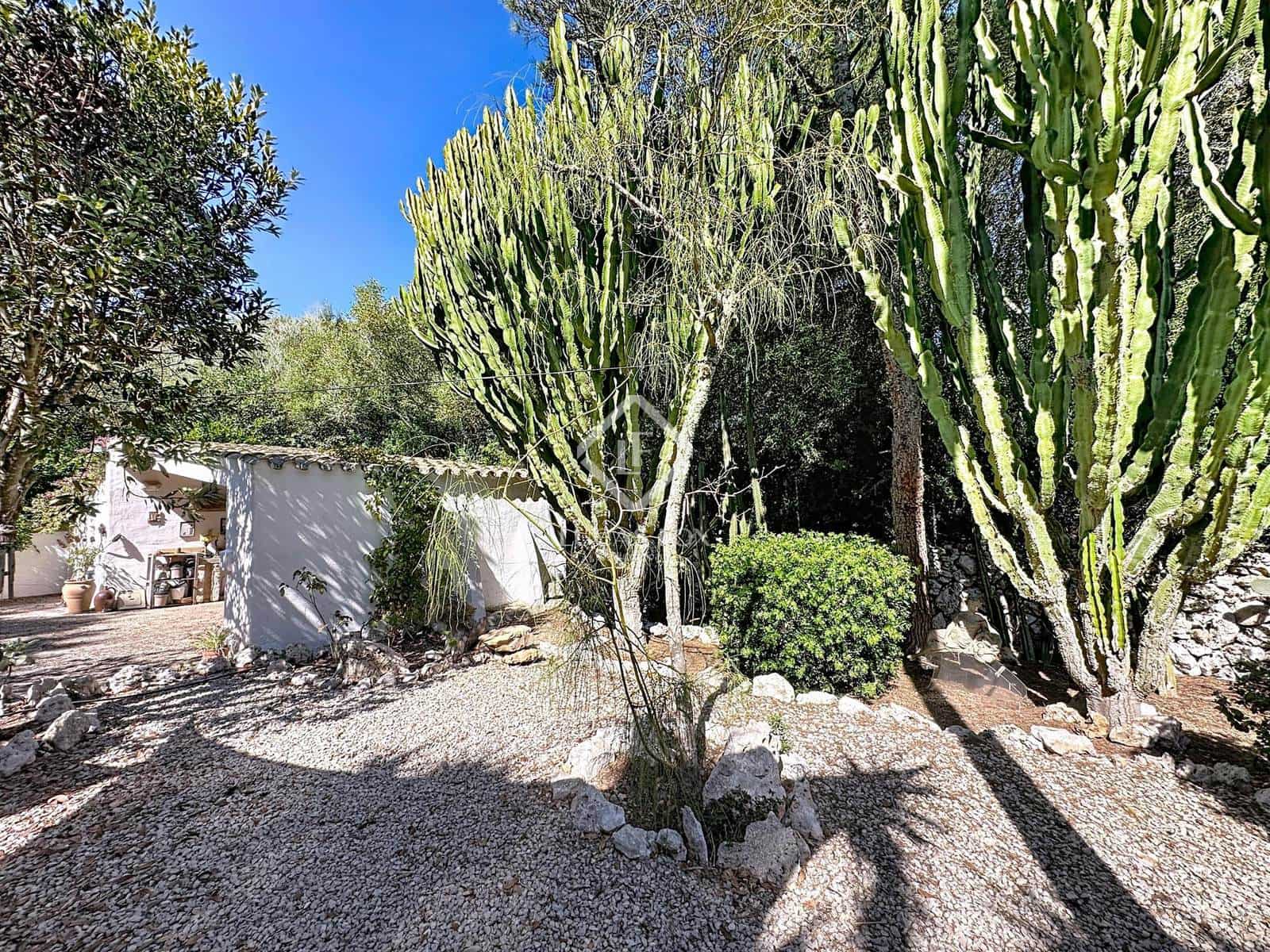 4 slaapkamer Villa te koop in San Luis / Sant Lluis met zwembad garage - € 1.510.000 (Ref: 9306410)