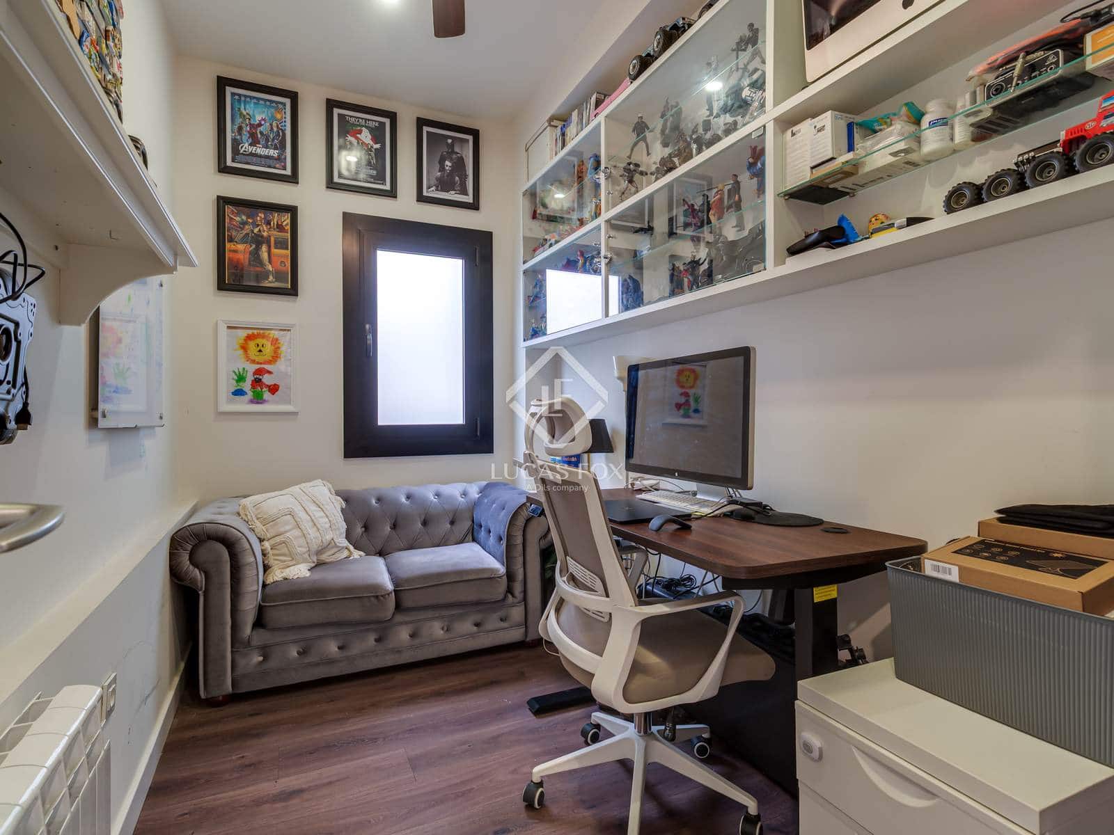 4 soverom Leilighet til leie i Barcelona by - € 4 400 (Ref: 9306756)