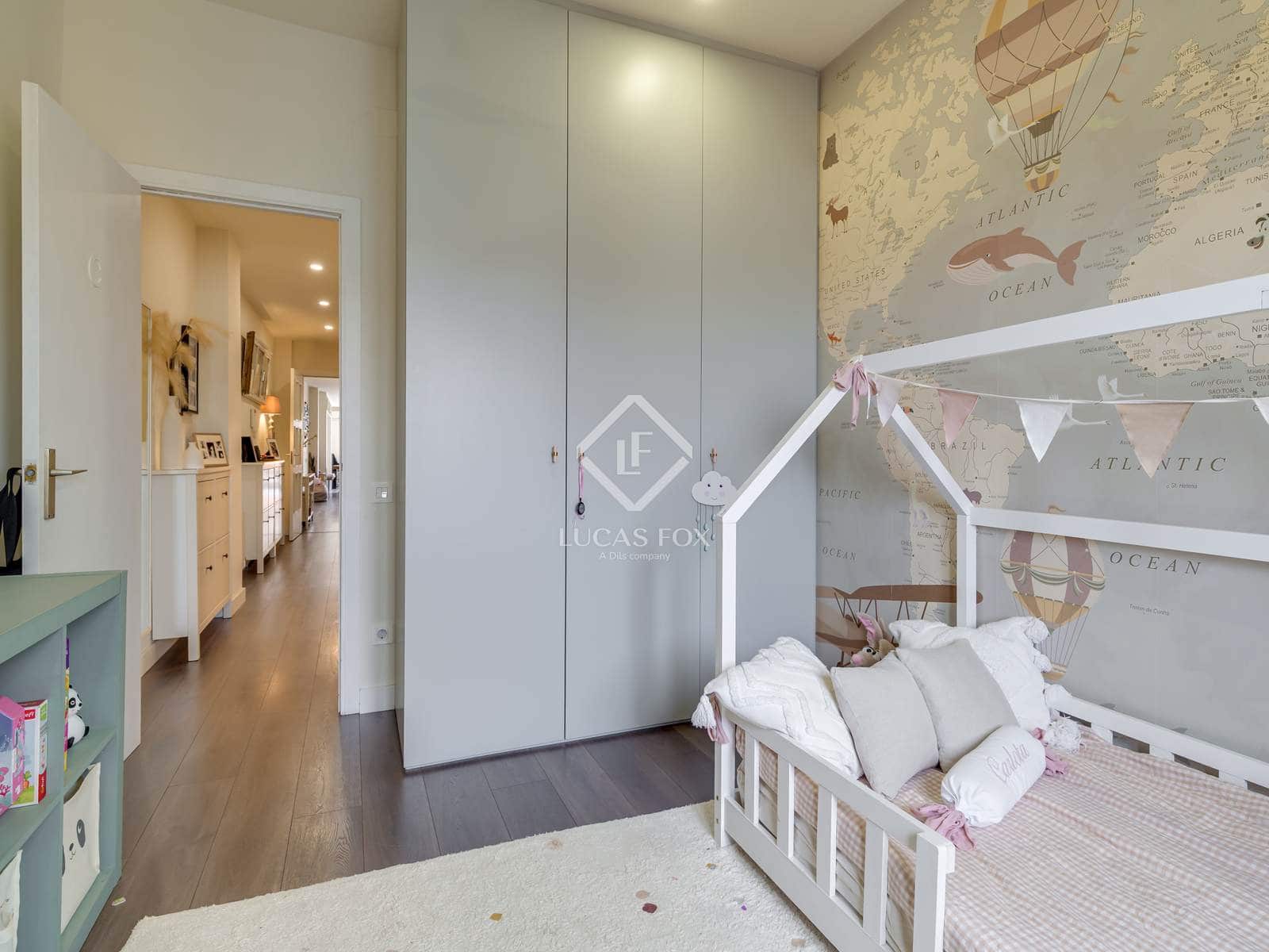 4 soverom Leilighet til leie i Barcelona by - € 4 400 (Ref: 9306756)