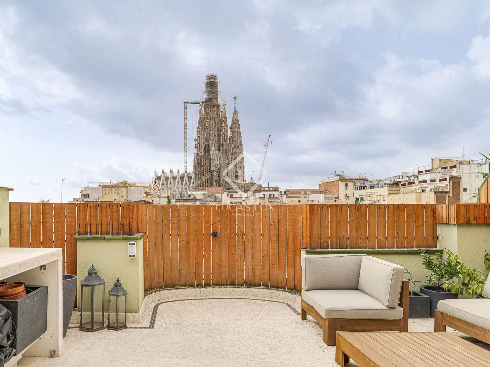 4 soverom Leilighet til leie i Barcelona by - € 4 400 (Ref: 9306756)