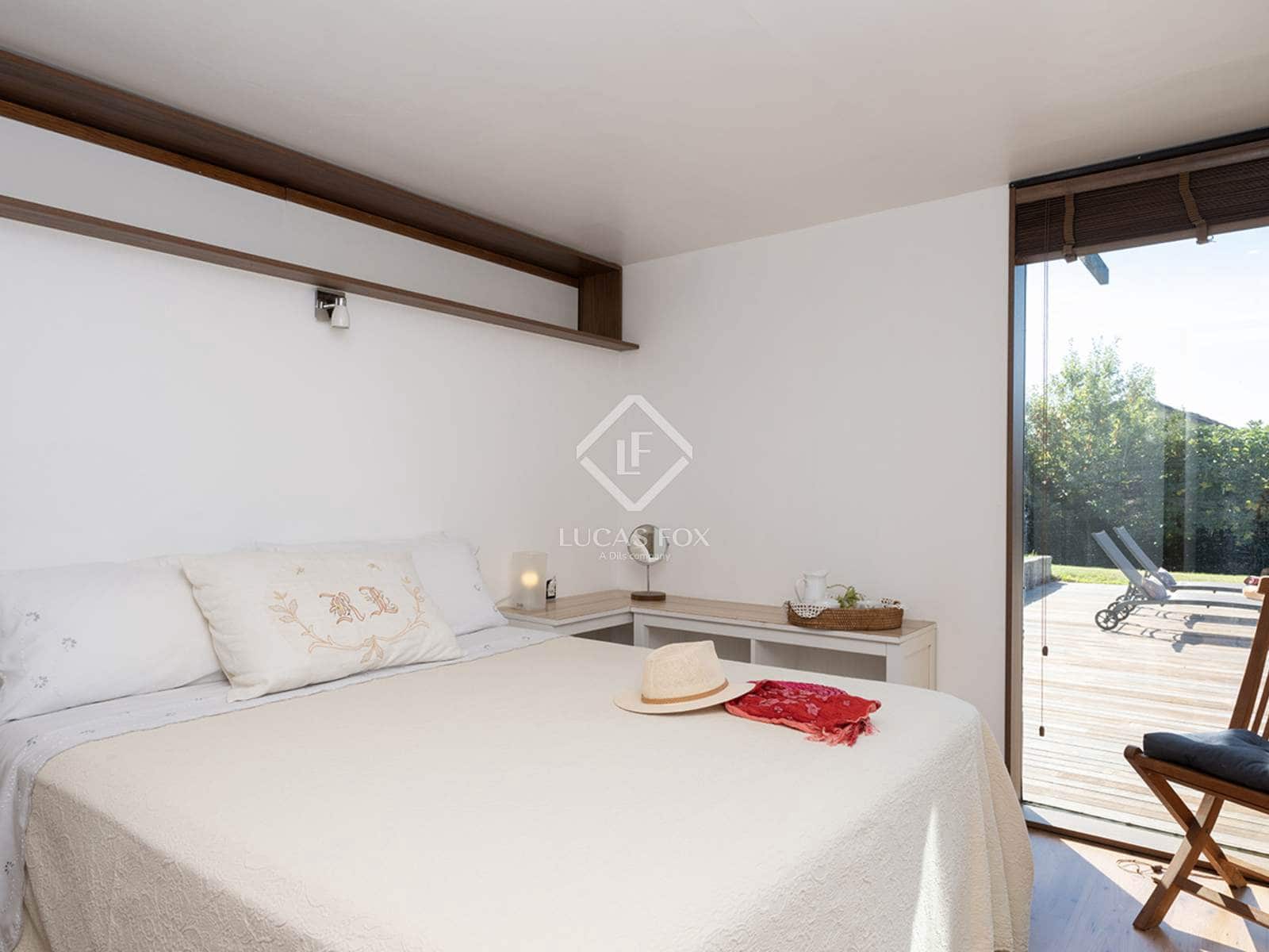 3 sypialnia Willa na sprzedaż w Leiro z basenem garażem - 285 000 € (Ref: 9306757)