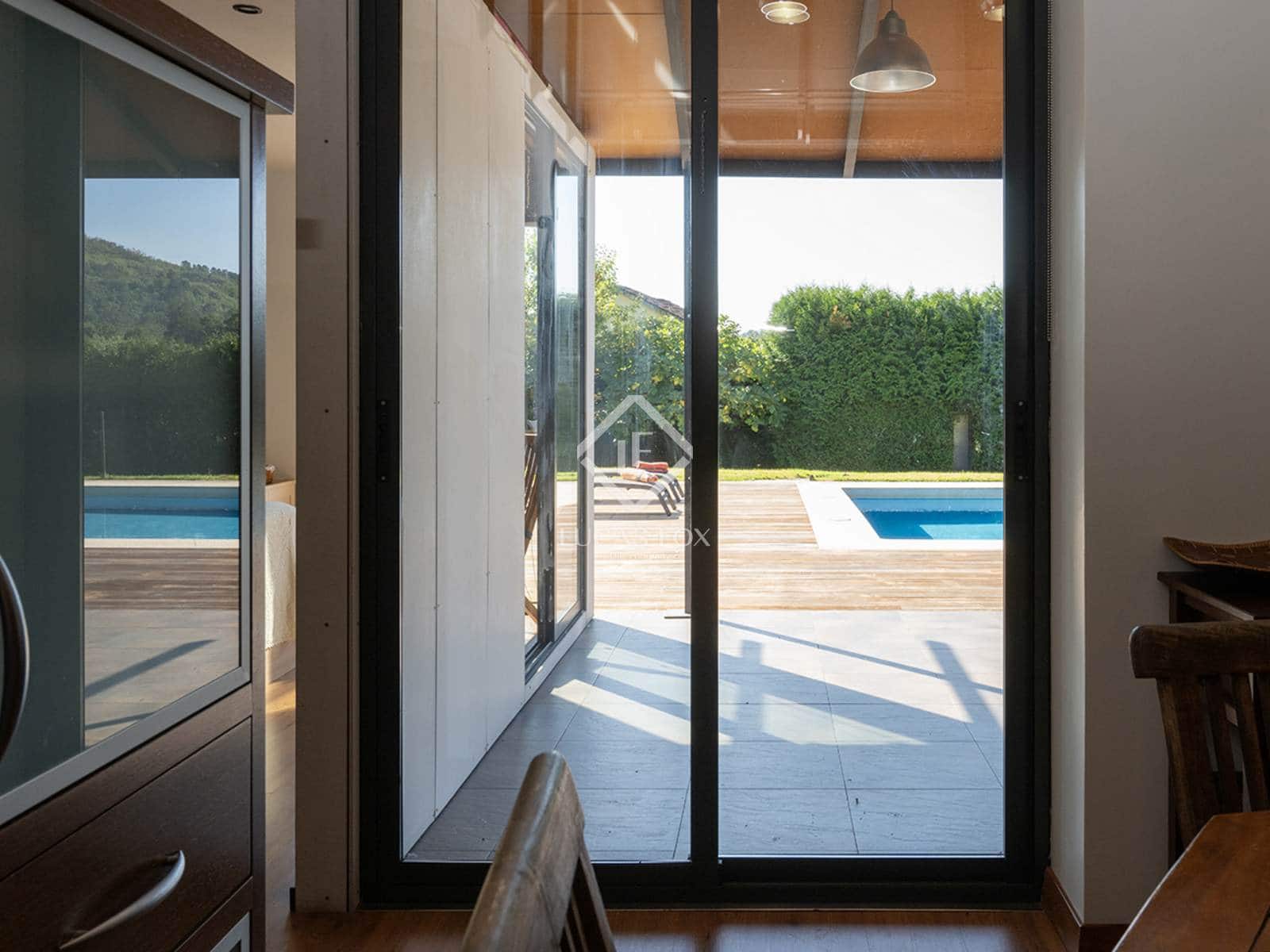 3 sypialnia Willa na sprzedaż w Leiro z basenem garażem - 285 000 € (Ref: 9306757)