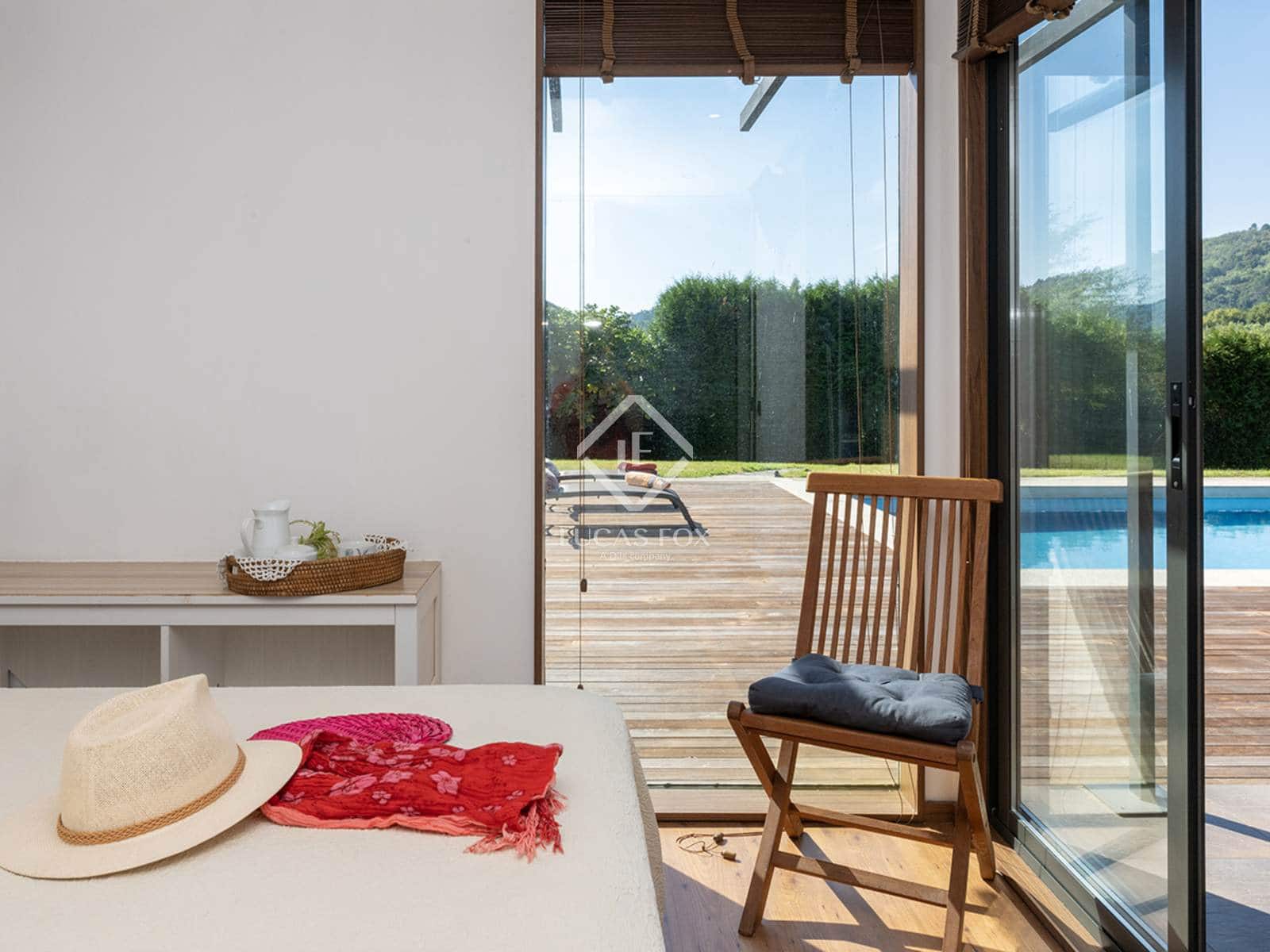 3 sypialnia Willa na sprzedaż w Leiro z basenem garażem - 285 000 € (Ref: 9306757)