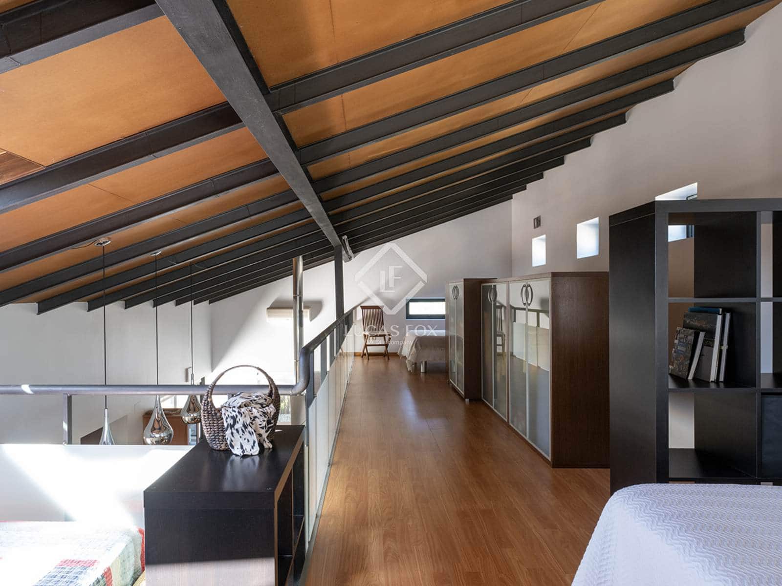 3 sypialnia Willa na sprzedaż w Leiro z basenem garażem - 285 000 € (Ref: 9306757)