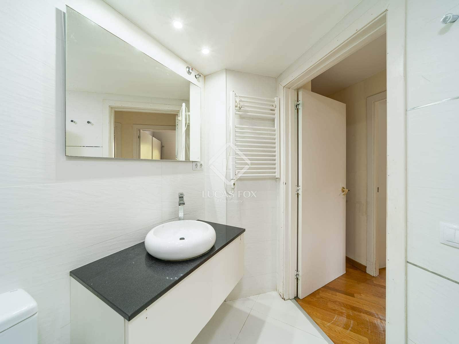 2 makuuhuone Huoneisto myytävänä paikassa Barcelona kaupunki mukana 
autotalli - 570 000 € (Ref: 9306966)