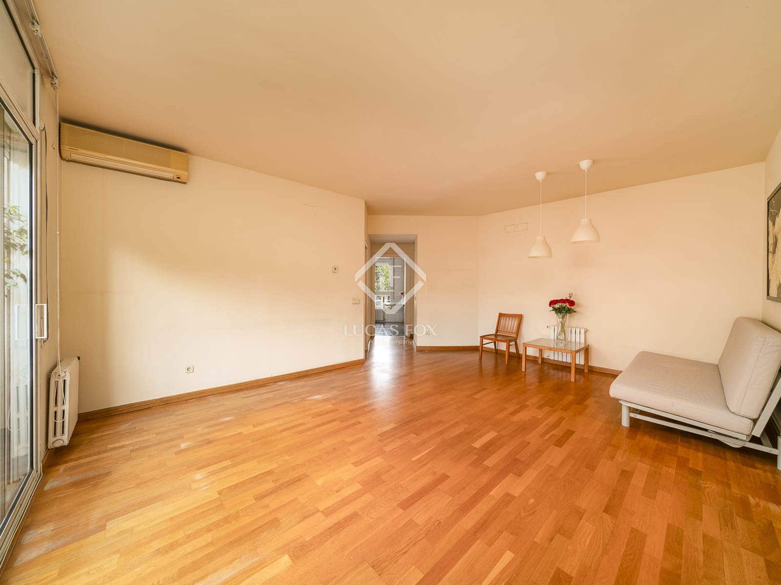 2 makuuhuone Huoneisto myytävänä paikassa Barcelona kaupunki mukana 
autotalli - 570 000 € (Ref: 9306966)