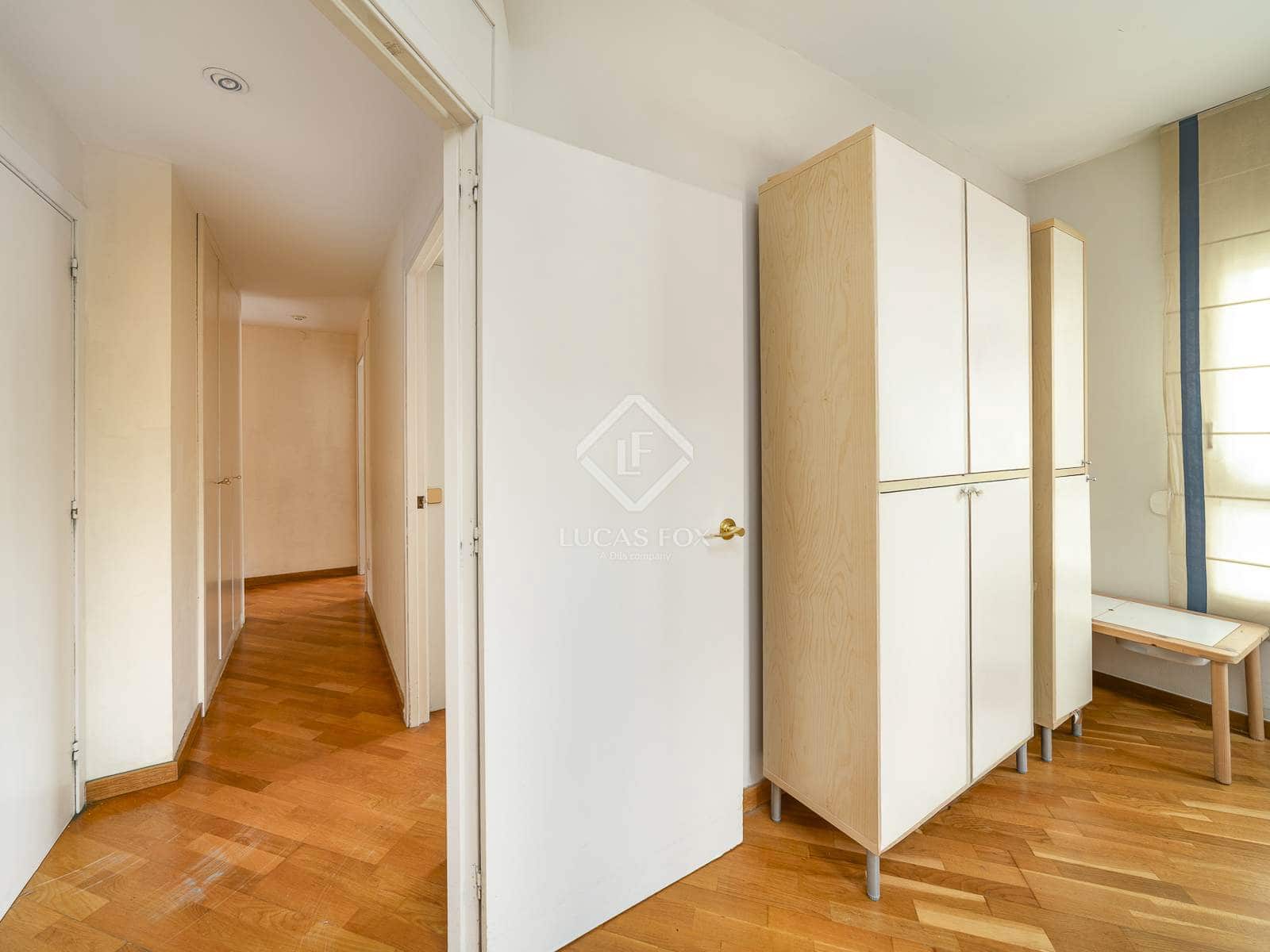 2 makuuhuone Huoneisto myytävänä paikassa Barcelona kaupunki mukana 
autotalli - 570 000 € (Ref: 9306966)