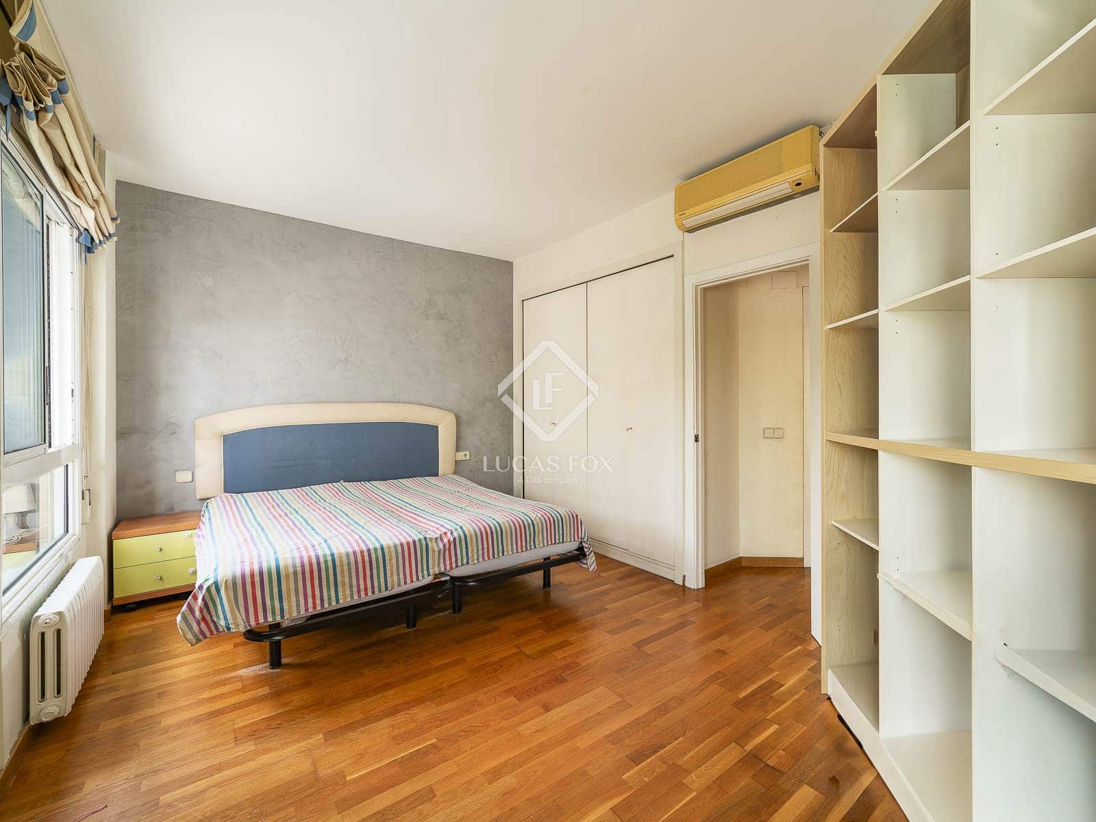 2 makuuhuone Huoneisto myytävänä paikassa Barcelona kaupunki mukana 
autotalli - 570 000 € (Ref: 9306966)