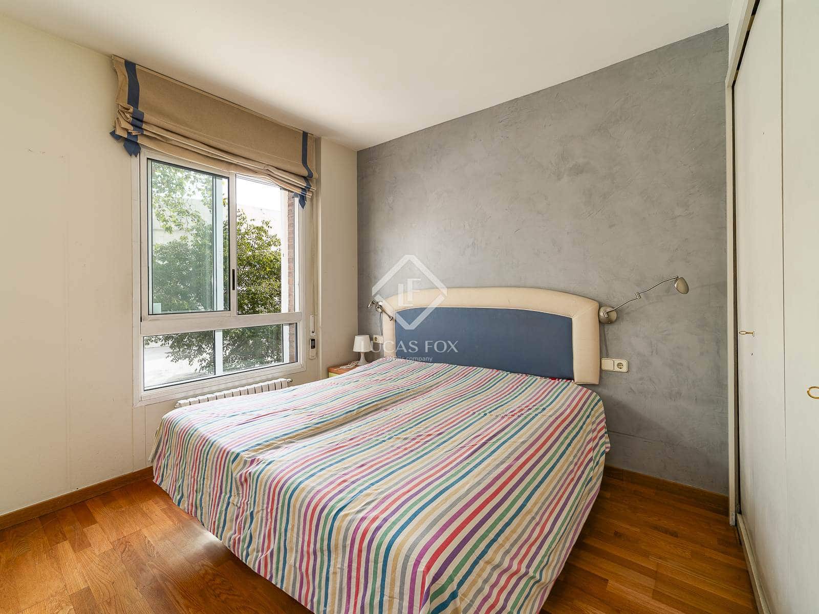 2 makuuhuone Huoneisto myytävänä paikassa Barcelona kaupunki mukana 
autotalli - 570 000 € (Ref: 9306966)