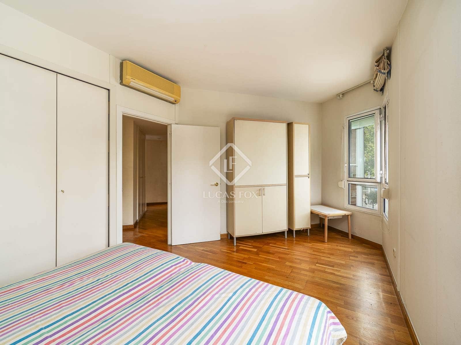 2 makuuhuone Huoneisto myytävänä paikassa Barcelona kaupunki mukana 
autotalli - 570 000 € (Ref: 9306966)