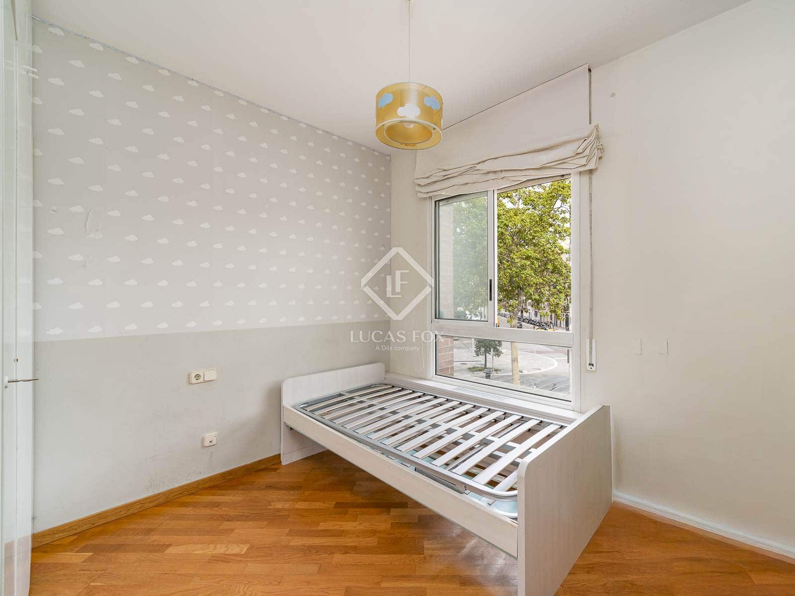 2 makuuhuone Huoneisto myytävänä paikassa Barcelona kaupunki mukana 
autotalli - 570 000 € (Ref: 9306966)