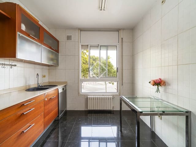 2 slaapkamer Appartement te koop in Barcelona stad met garage - € 570.000 (Ref: 9306966)