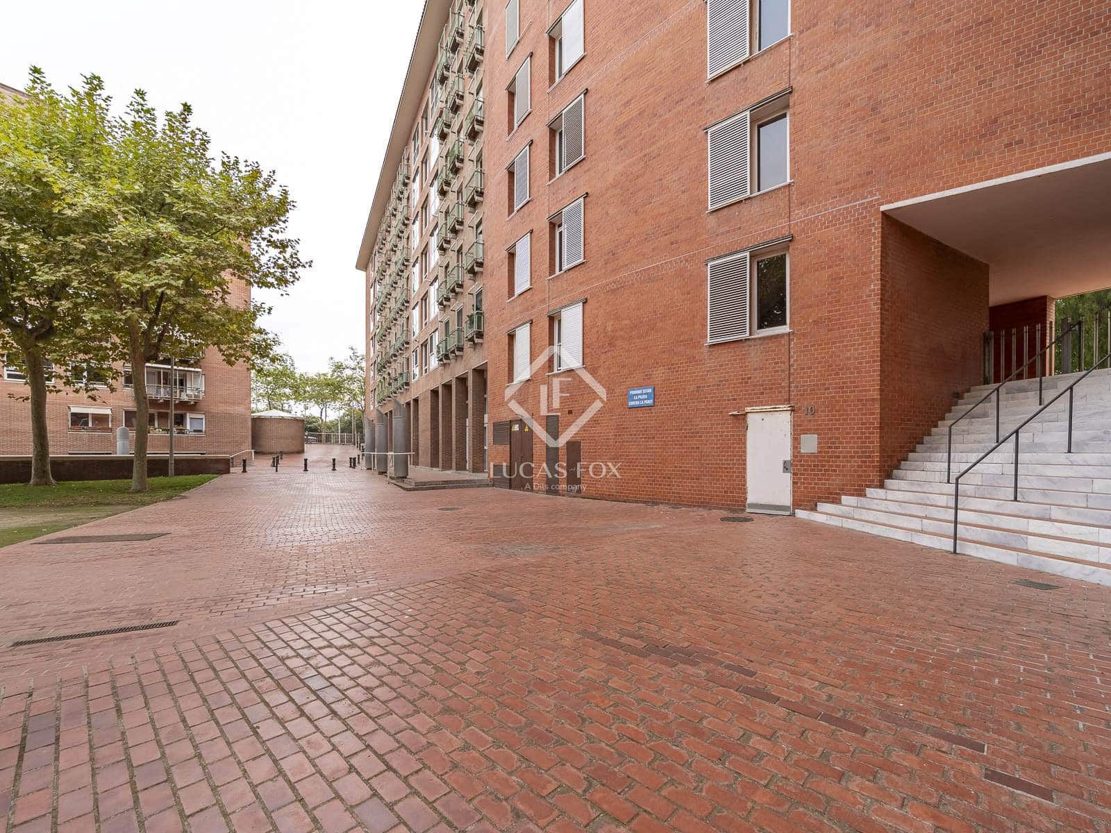 2 makuuhuone Huoneisto myytävänä paikassa Barcelona kaupunki mukana 
autotalli - 570 000 € (Ref: 9306966)