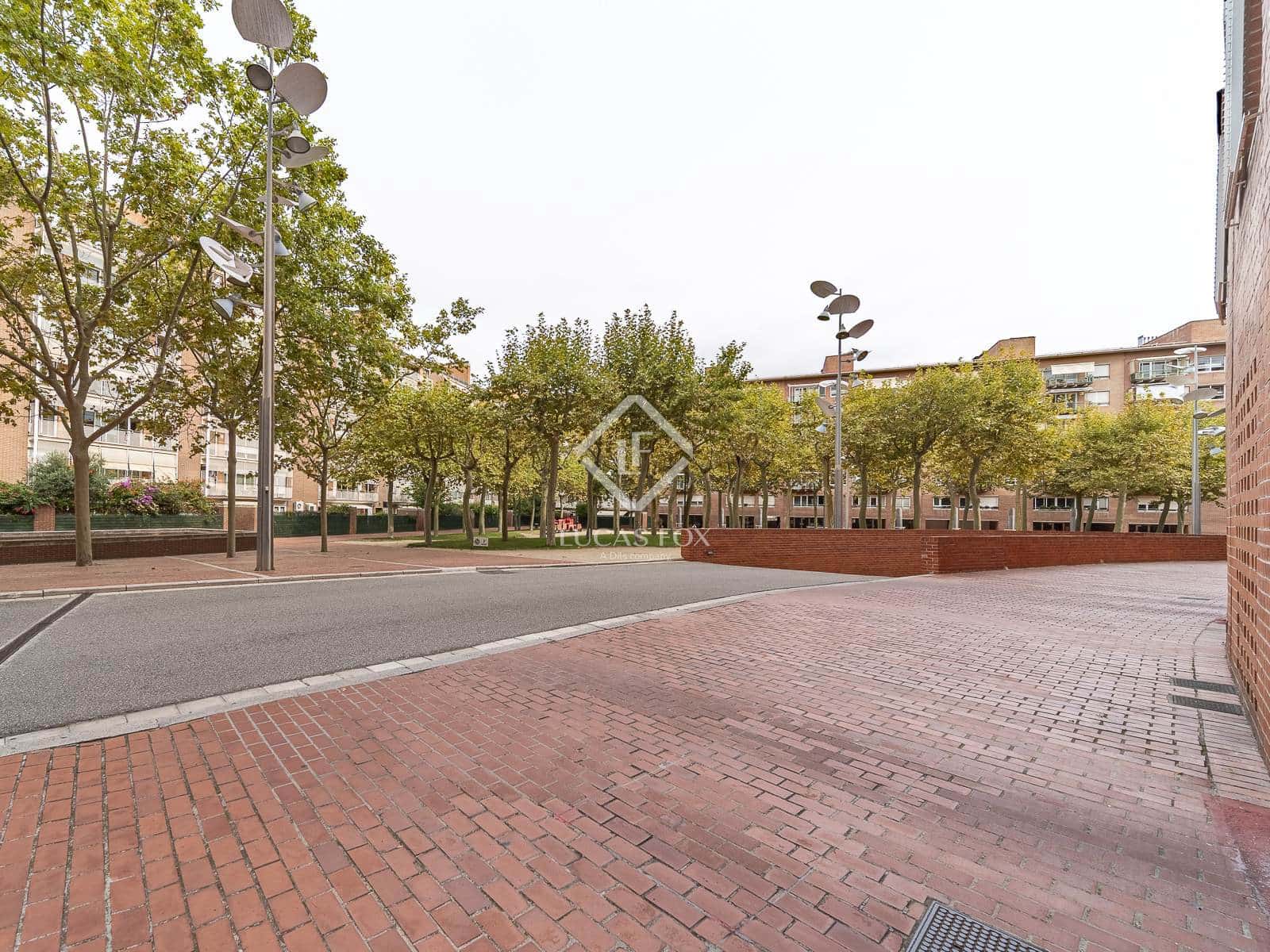 2 makuuhuone Huoneisto myytävänä paikassa Barcelona kaupunki mukana 
autotalli - 570 000 € (Ref: 9306966)