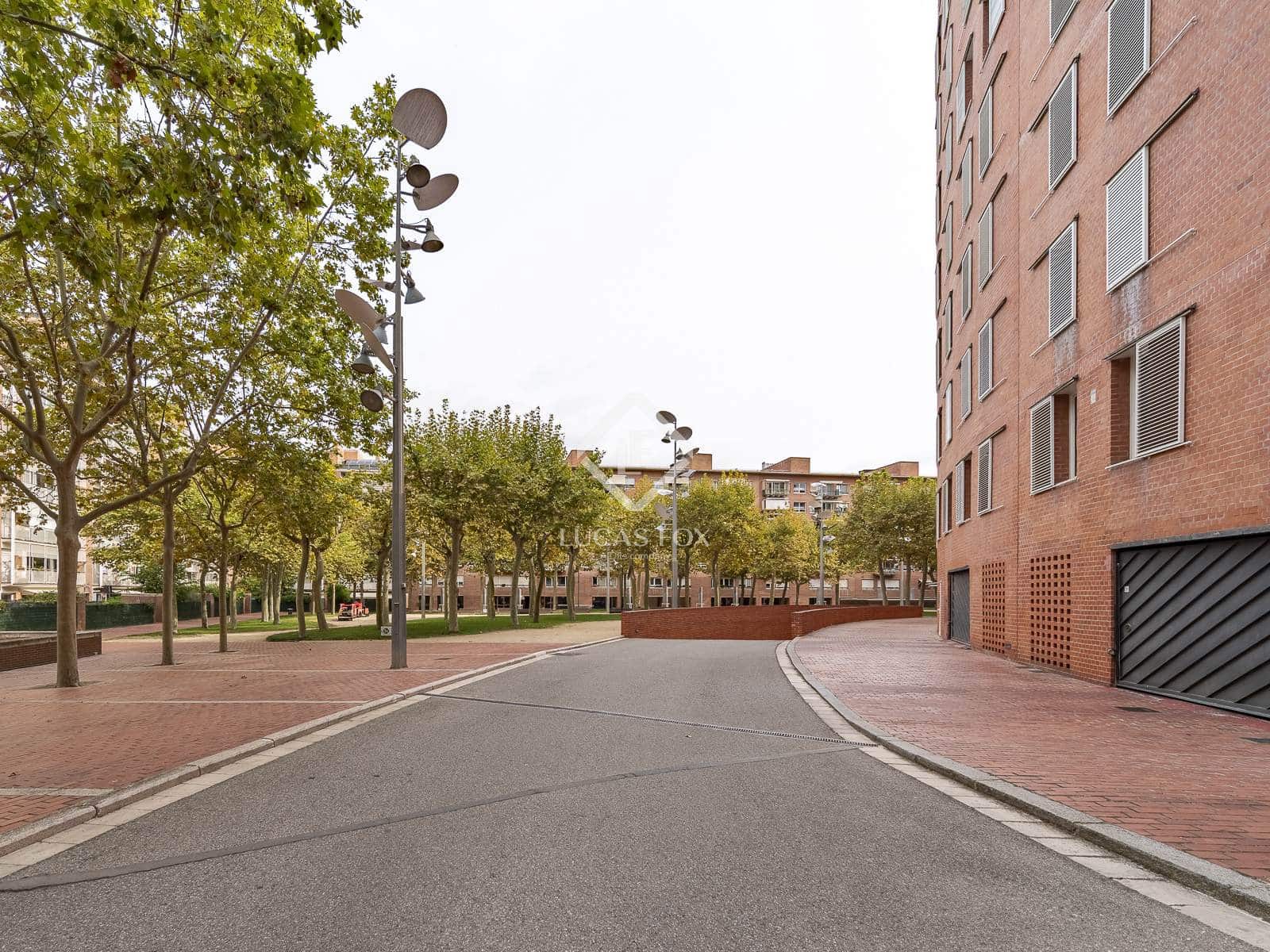 2 makuuhuone Huoneisto myytävänä paikassa Barcelona kaupunki mukana 
autotalli - 570 000 € (Ref: 9306966)