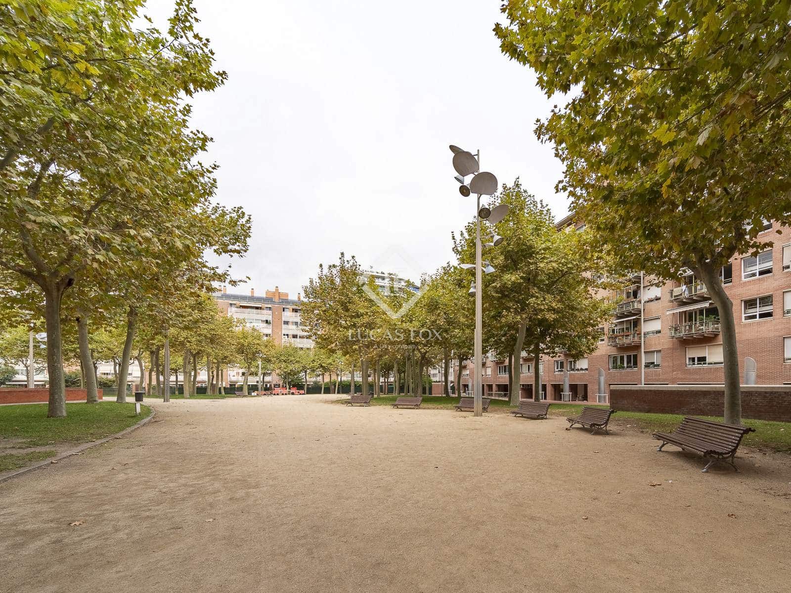 2 makuuhuone Huoneisto myytävänä paikassa Barcelona kaupunki mukana 
autotalli - 570 000 € (Ref: 9306966)