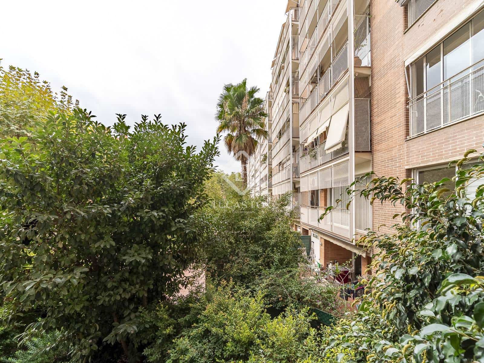 2 makuuhuone Huoneisto myytävänä paikassa Barcelona kaupunki mukana 
autotalli - 570 000 € (Ref: 9306966)