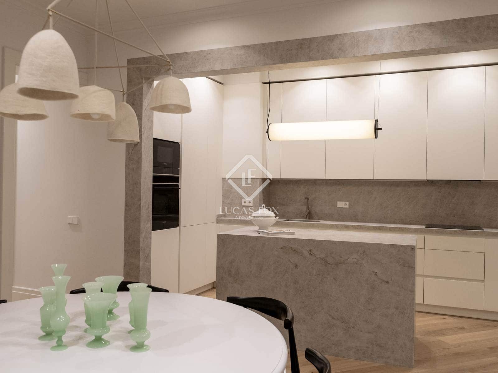 2 soveværelse Lejlighed til salg i Madrid by - € 2.190.000 (Ref: 9307107)