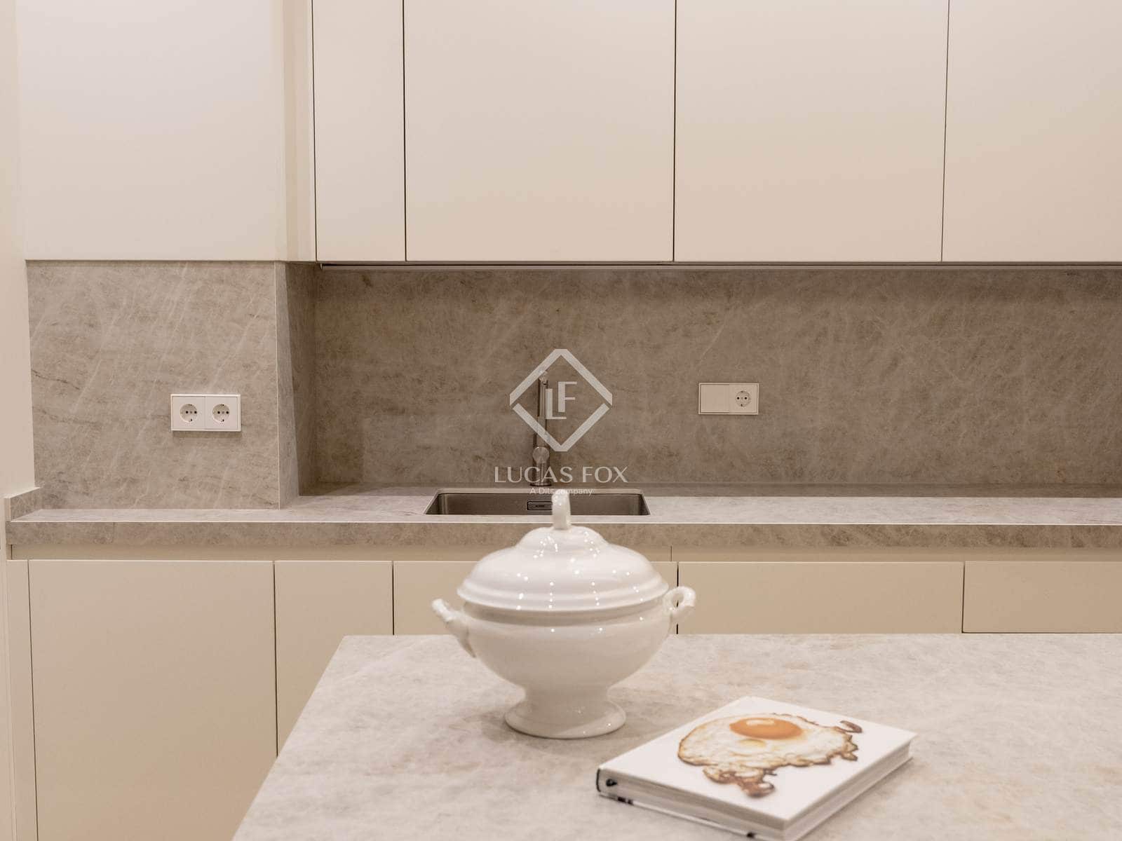 2 soveværelse Lejlighed til salg i Madrid by - € 2.190.000 (Ref: 9307107)