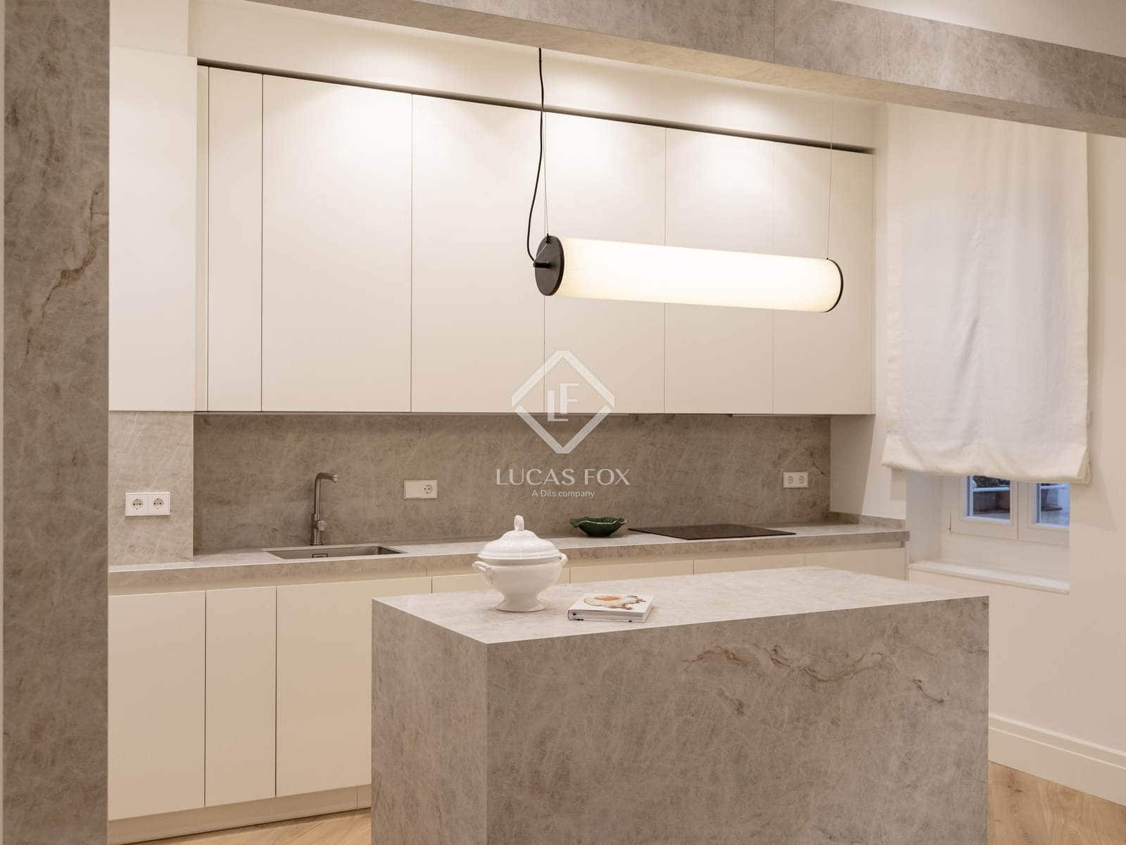 2 soveværelse Lejlighed til salg i Madrid by - € 2.190.000 (Ref: 9307107)