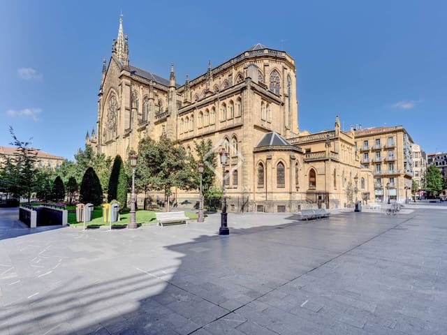 3 slaapkamer Appartement te koop in Donostia-San Sebastián - € 1.195.000 (Ref: 9307242)