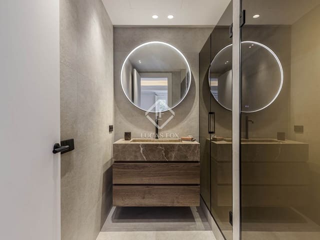 3 slaapkamer Appartement te koop in Almagro, Madrid stad - € 1.650.000 (Ref: 9309021)