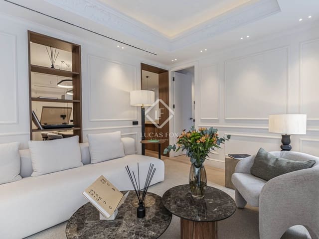 3 slaapkamer Appartement te koop in Almagro, Madrid stad - € 1.650.000 (Ref: 9309021)