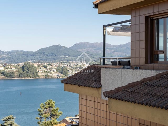 3 bedroom Penthouse for sale in Baiona with garage - € 550,000 (Ref: 9309162)