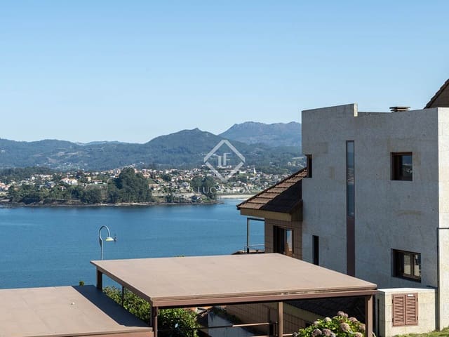 3 bedroom Penthouse for sale in Baiona with garage - € 550,000 (Ref: 9309162)