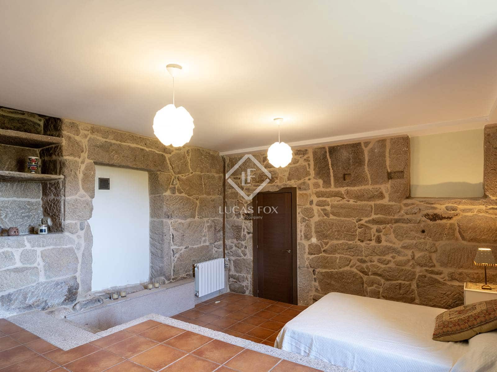 5 slaapkamer Villa te koop in Cerdedo-Cotobade met garage - € 435.000 (Ref: 9309163)