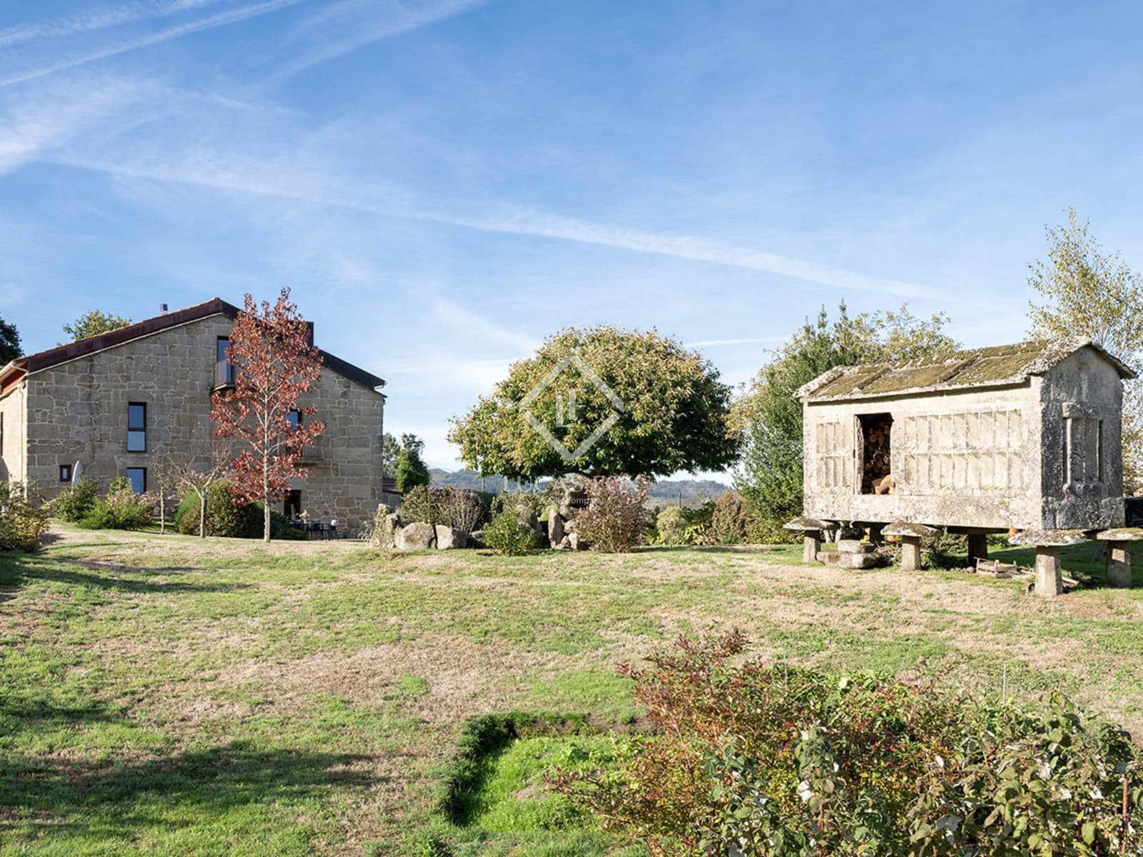 5 slaapkamer Villa te koop in Cerdedo-Cotobade met garage - € 435.000 (Ref: 9309163)