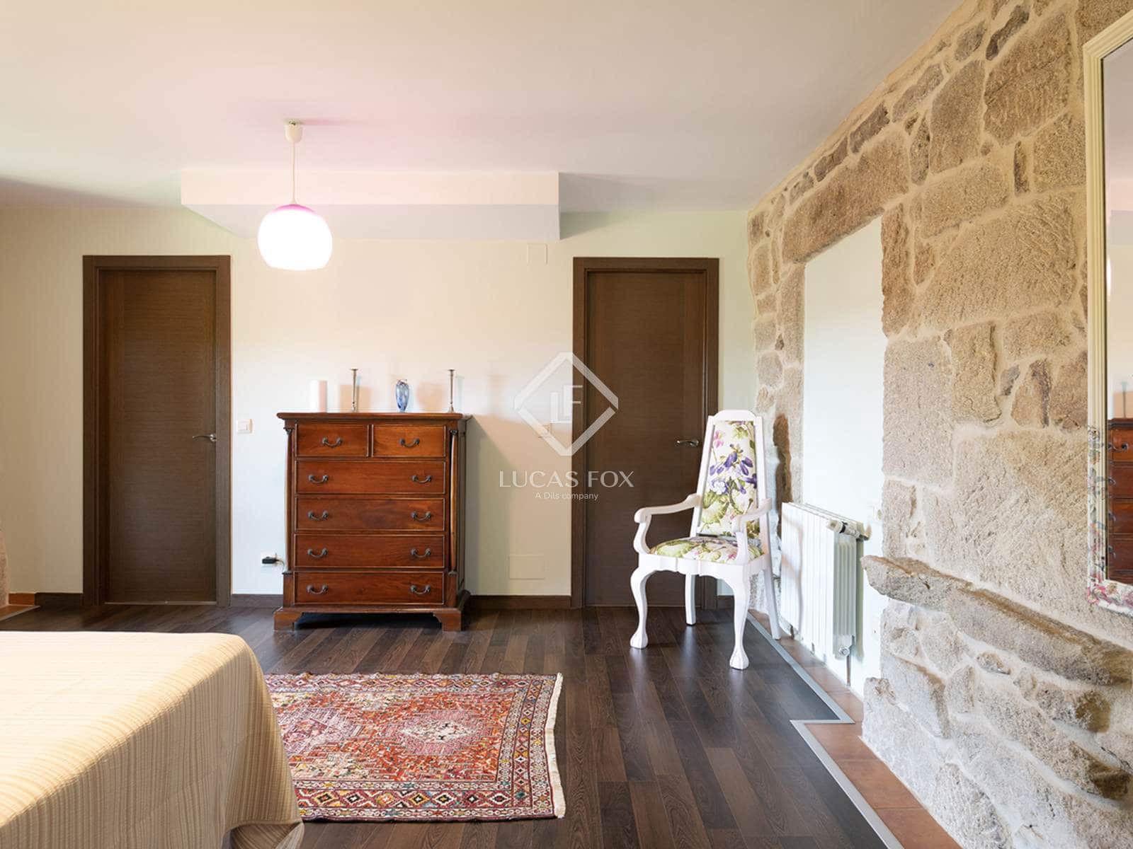 5 slaapkamer Villa te koop in Cerdedo-Cotobade met garage - € 435.000 (Ref: 9309163)