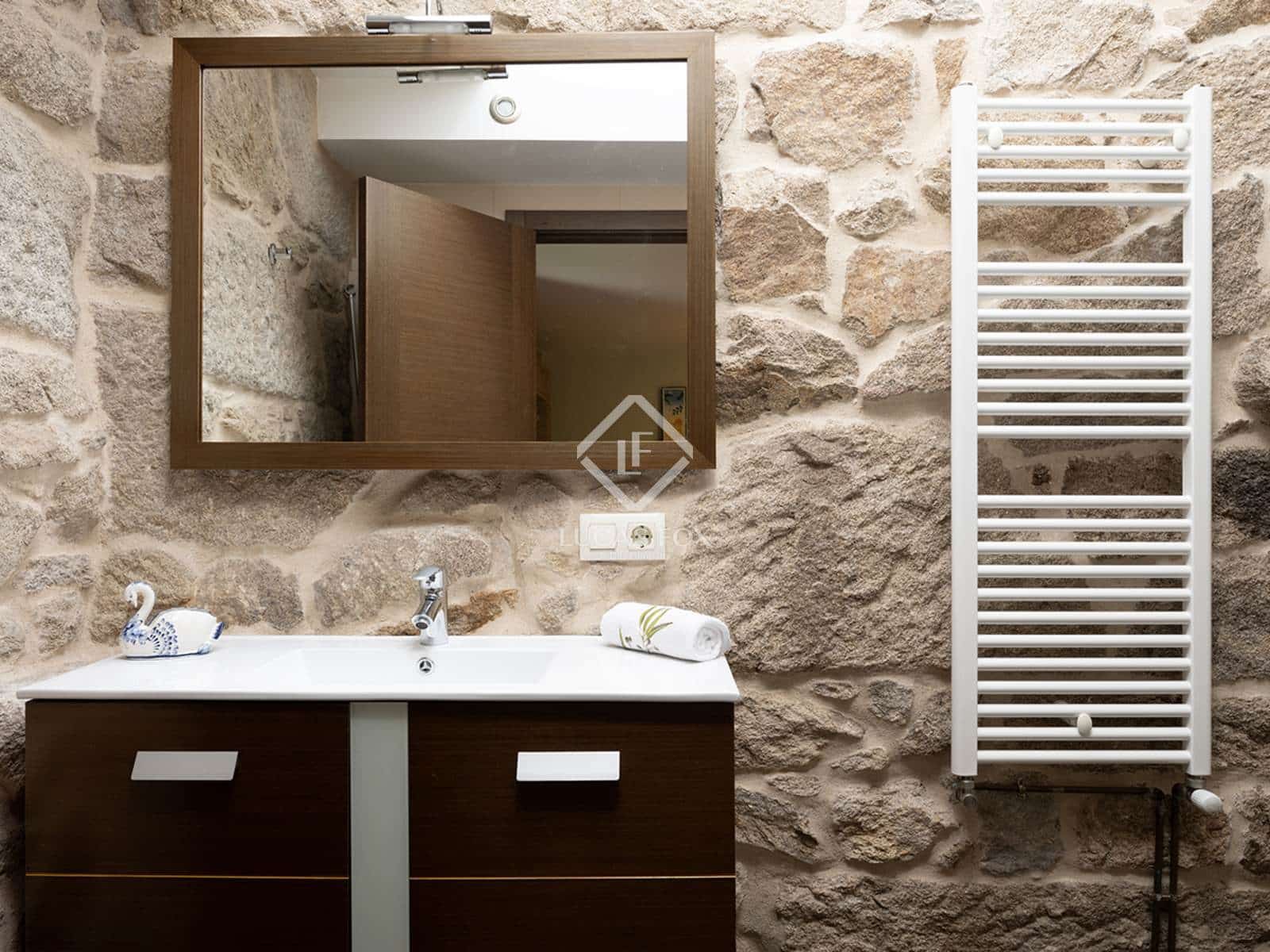 5 slaapkamer Villa te koop in Cerdedo-Cotobade met garage - € 435.000 (Ref: 9309163)