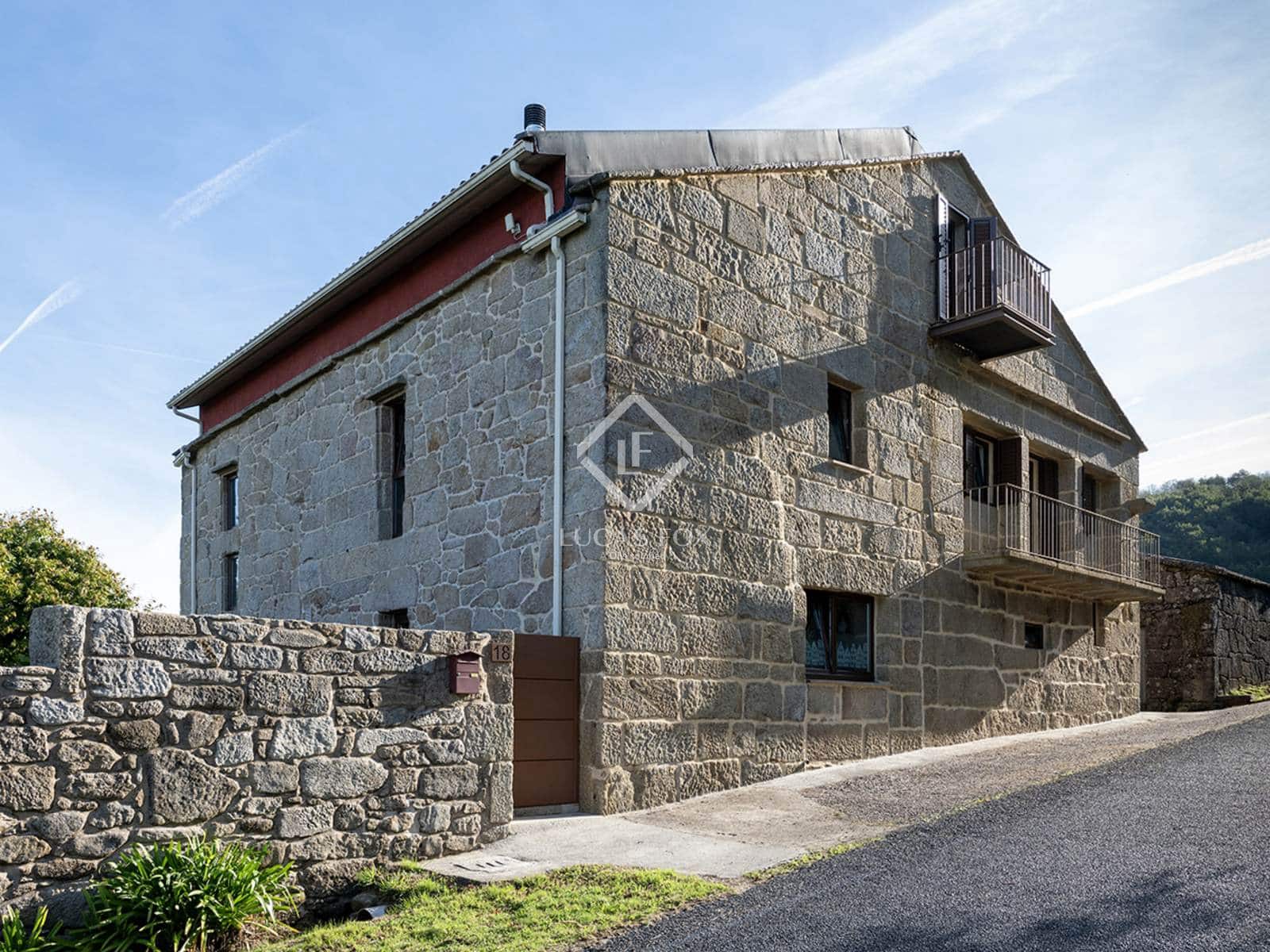 5 slaapkamer Villa te koop in Cerdedo-Cotobade met garage - € 435.000 (Ref: 9309163)