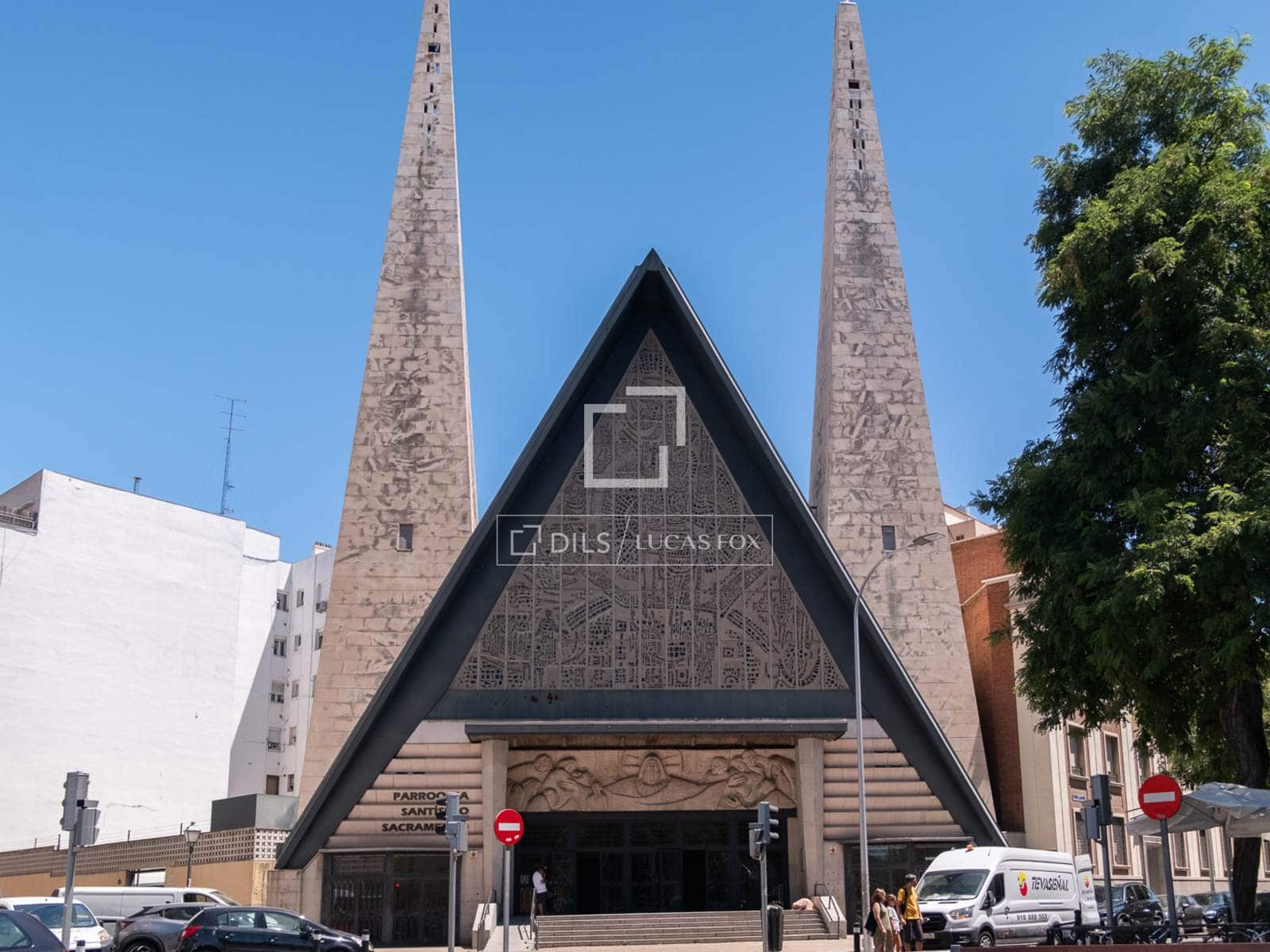 Apartamento de 3 habitaciones en Madrid ciudad en venta - 2.000.000 € (Ref: 9311454)