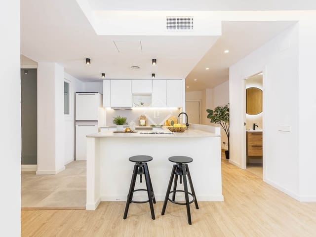 4 Zimmer Apartment zu verkaufen in Barcelona Stadt - 695.000 € (Ref: 9311917)