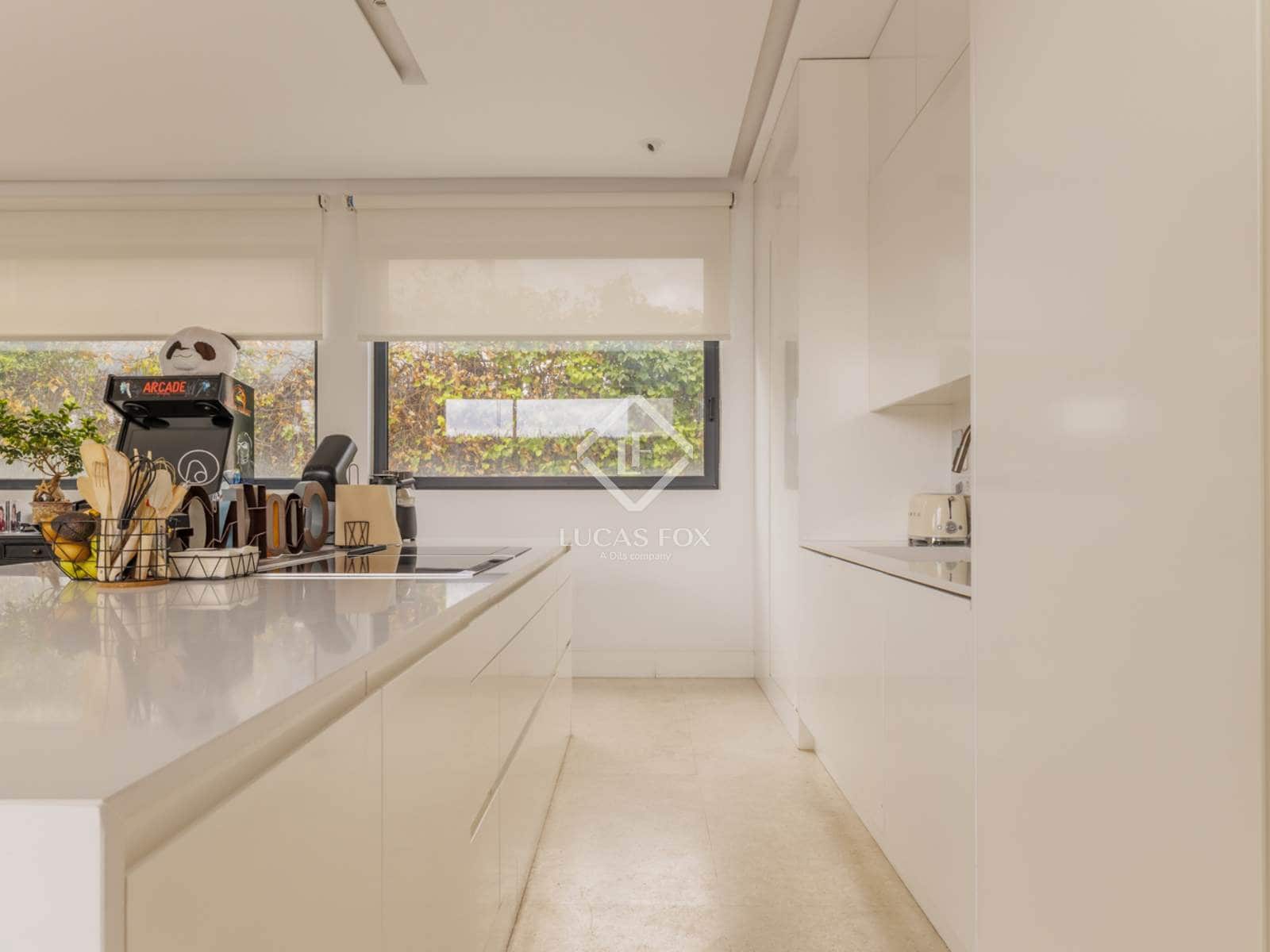 6 makuuhuone Huvila myytävänä paikassa Boadilla del Monte mukana uima-altaan 
autotalli - 2 395 000 € (Ref: 9311920)